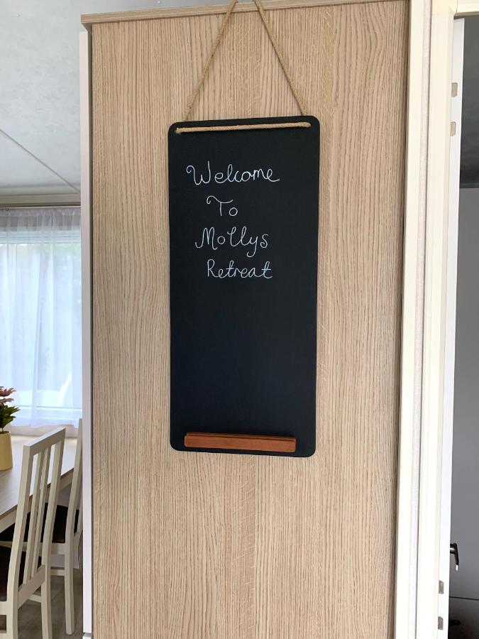 Mollys Retreat Pet Friendly Three Bed Caravan With Small Garden Newquay Bay Resort Quieter Area Of Park Exteriér fotografie