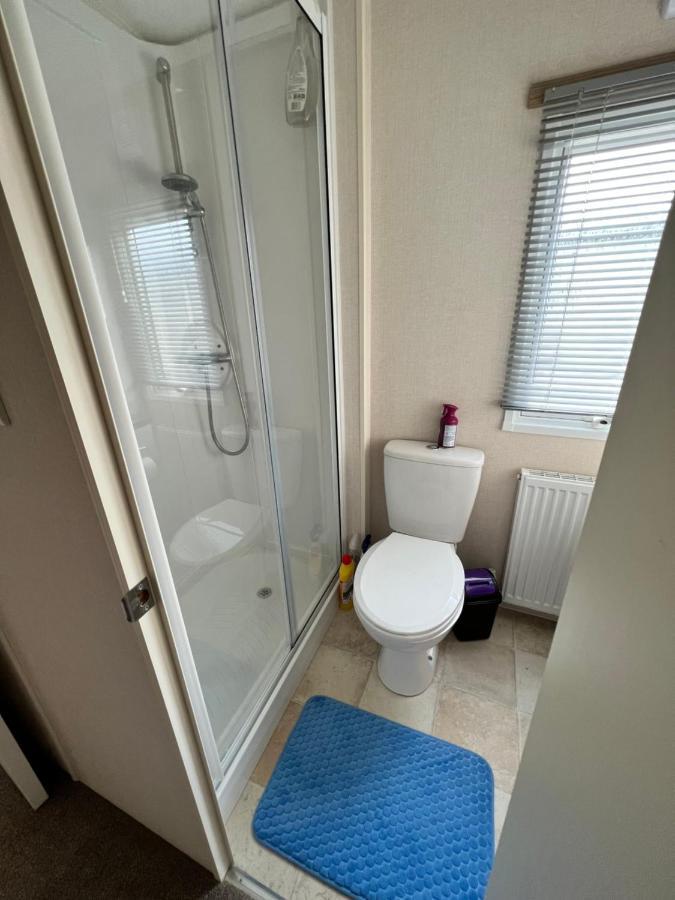 Mollys Retreat Pet Friendly Three Bed Caravan With Small Garden Newquay Bay Resort Quieter Area Of Park Exteriér fotografie
